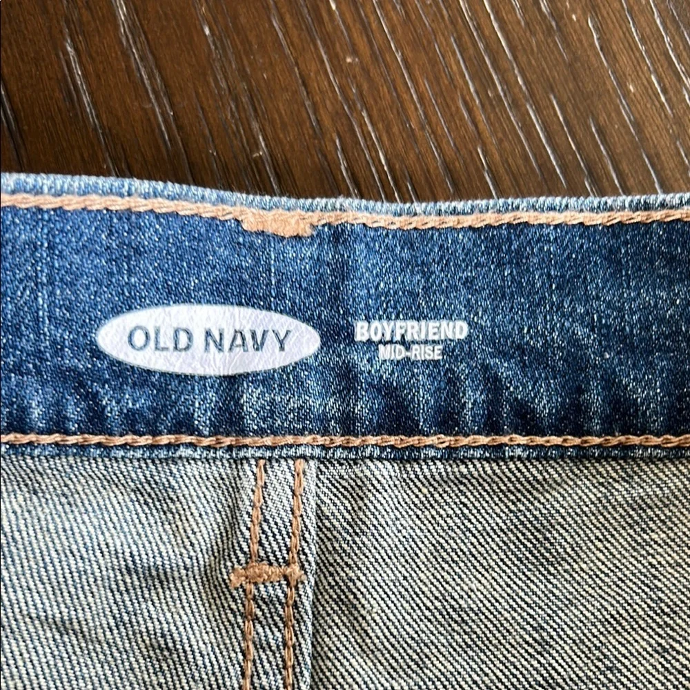 Old Navy Flag Denim Distressed Women Shorts NWOT - Picture 2 of 5